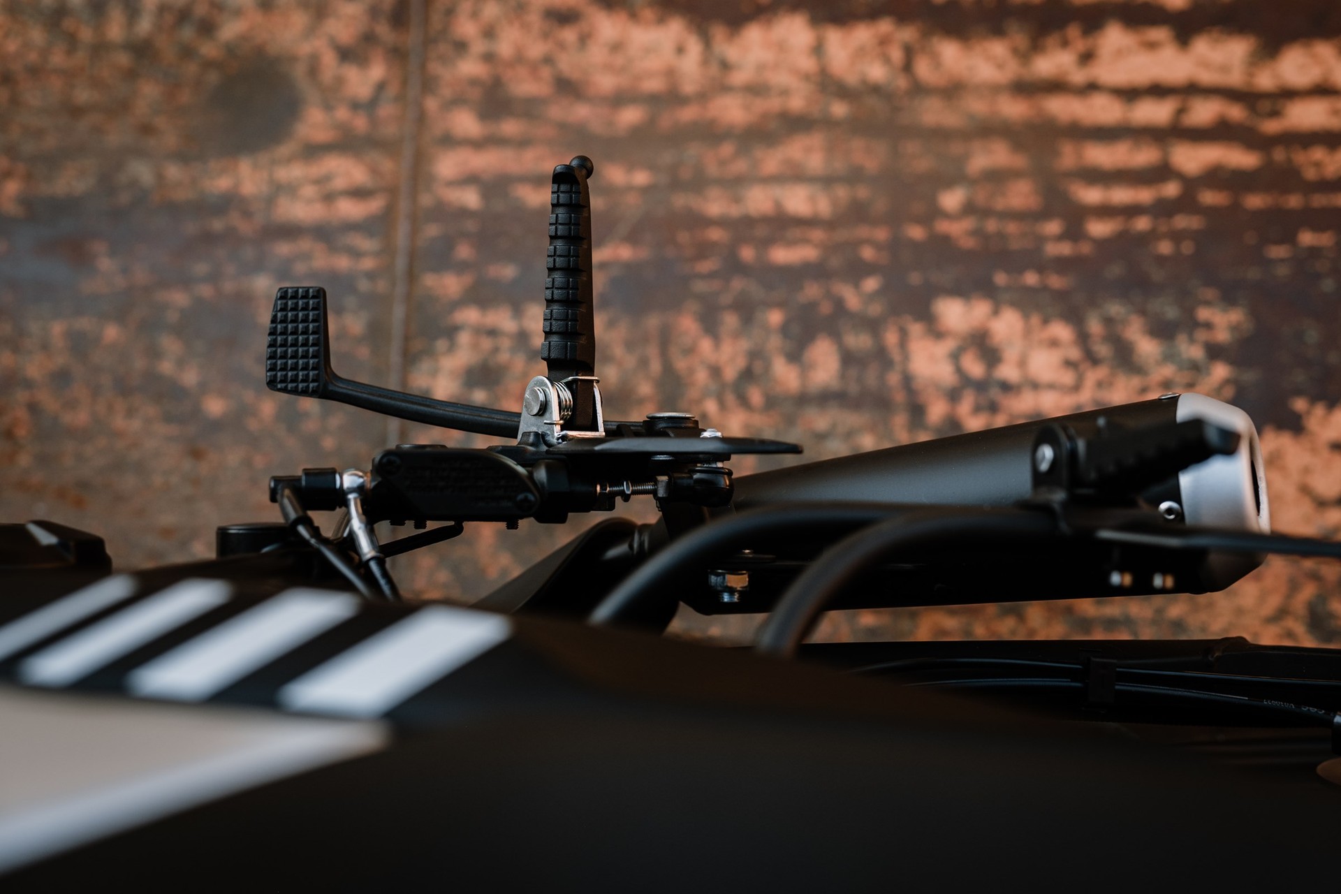 BRIXTON CROSSFIRE 125 LC - GRATIS LIEFERUNG-image-10