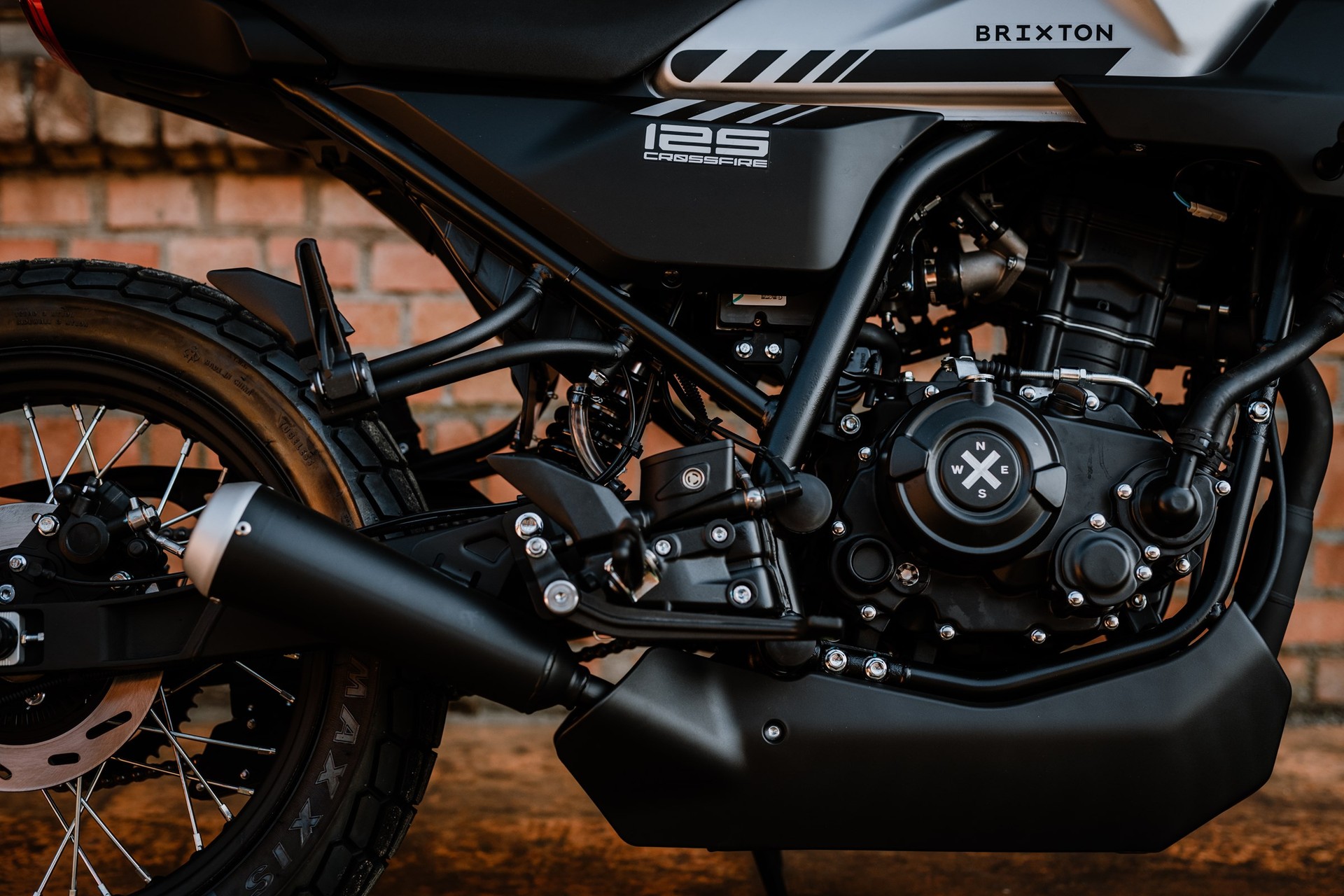 BRIXTON CROSSFIRE 125 LC - GRATIS LIEFERUNG-image-5