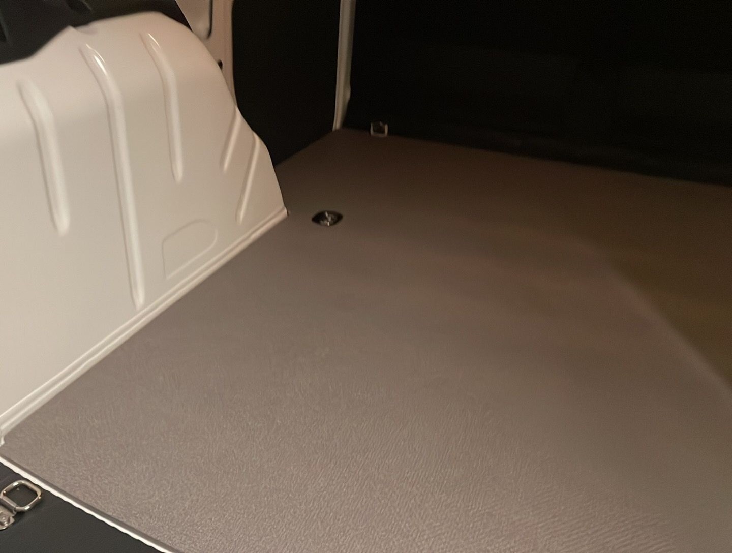 VW Caddy Cargo 2.0TDI Entry-image-11