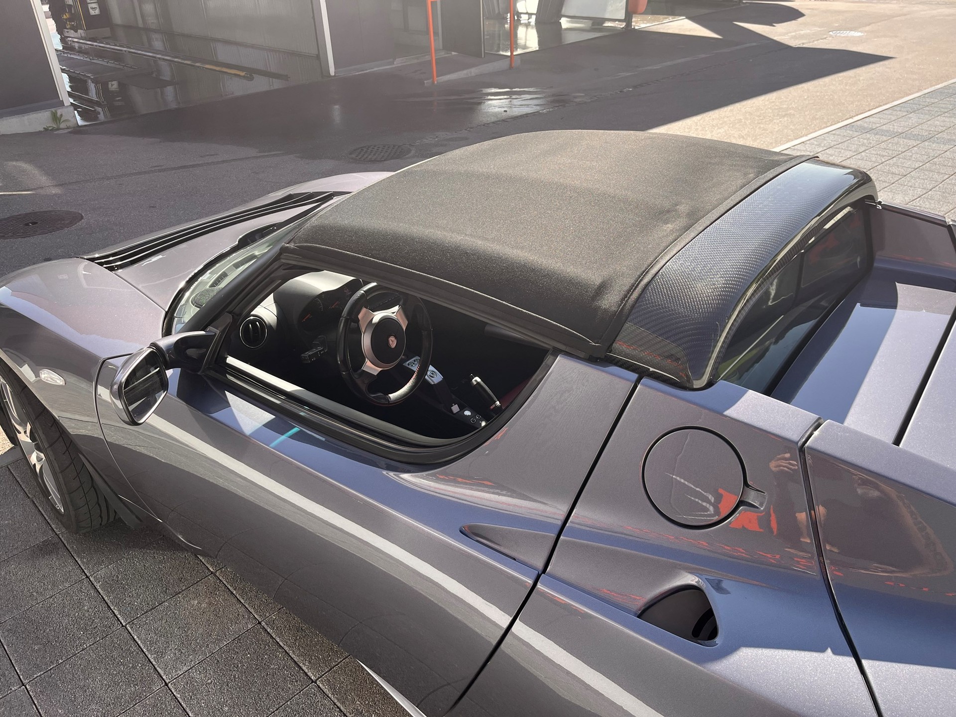 TESLA Roadster-image-12
