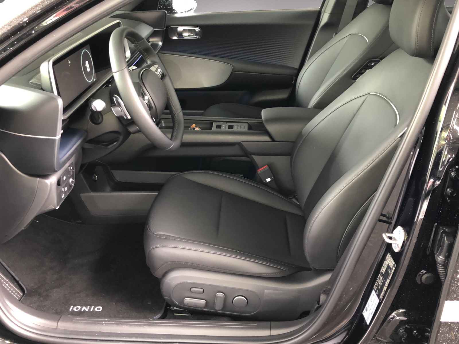 HYUNDAI Ioniq 6 Launch Edition-image-9