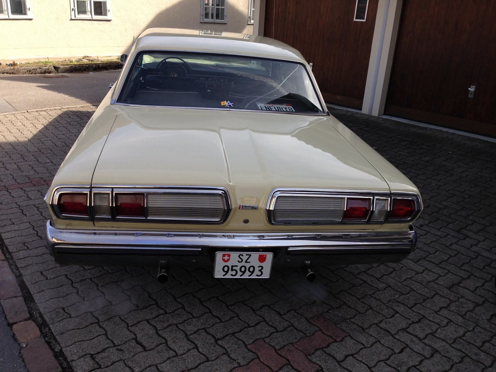 PLYMOUTH Sport Fury-image-10