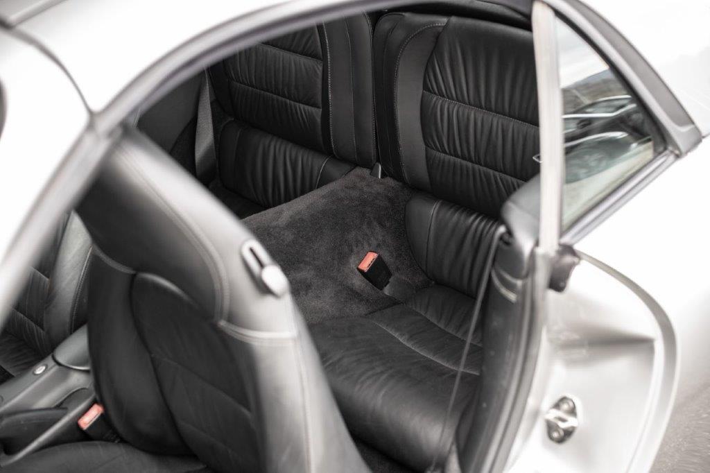 PORSCHE 911 Carrera 4 Cabrio-image-9