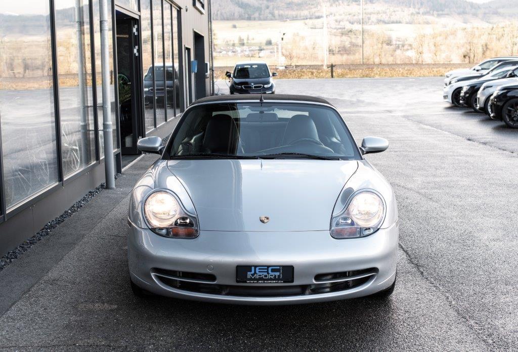 PORSCHE 911 Carrera 4 Cabrio-image-4