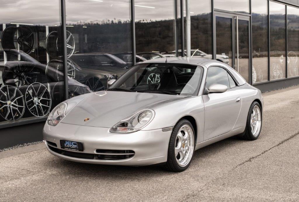 PORSCHE 911 Carrera 4 Cabrio-image-22