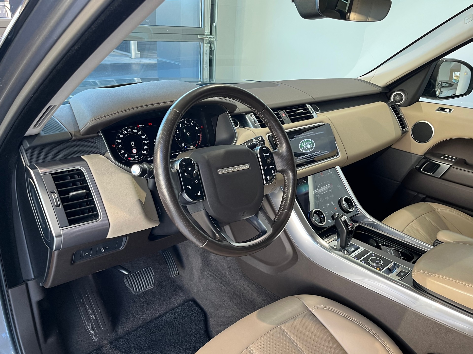 LAND ROVER Range Rover Sport 2.0 Si4 HSE Automatic-image-3