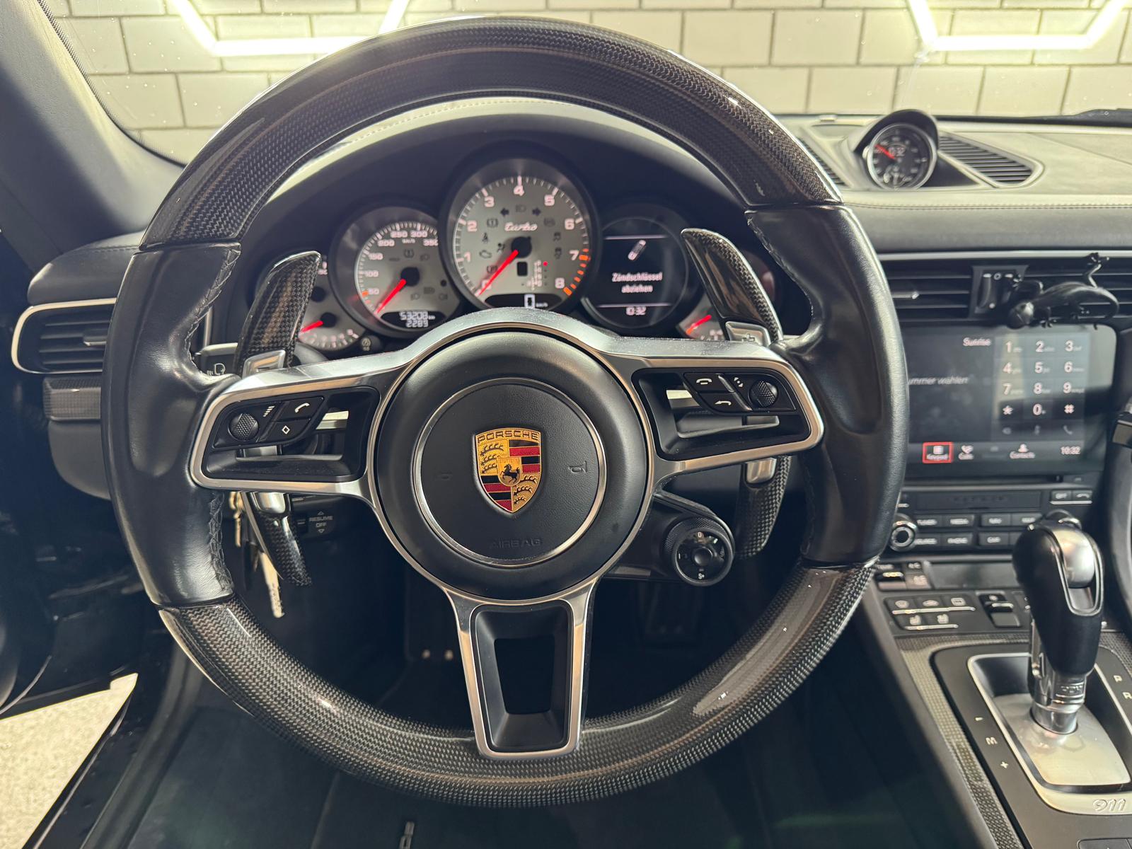 PORSCHE 911 Turbo Cabrio PDK-image-6