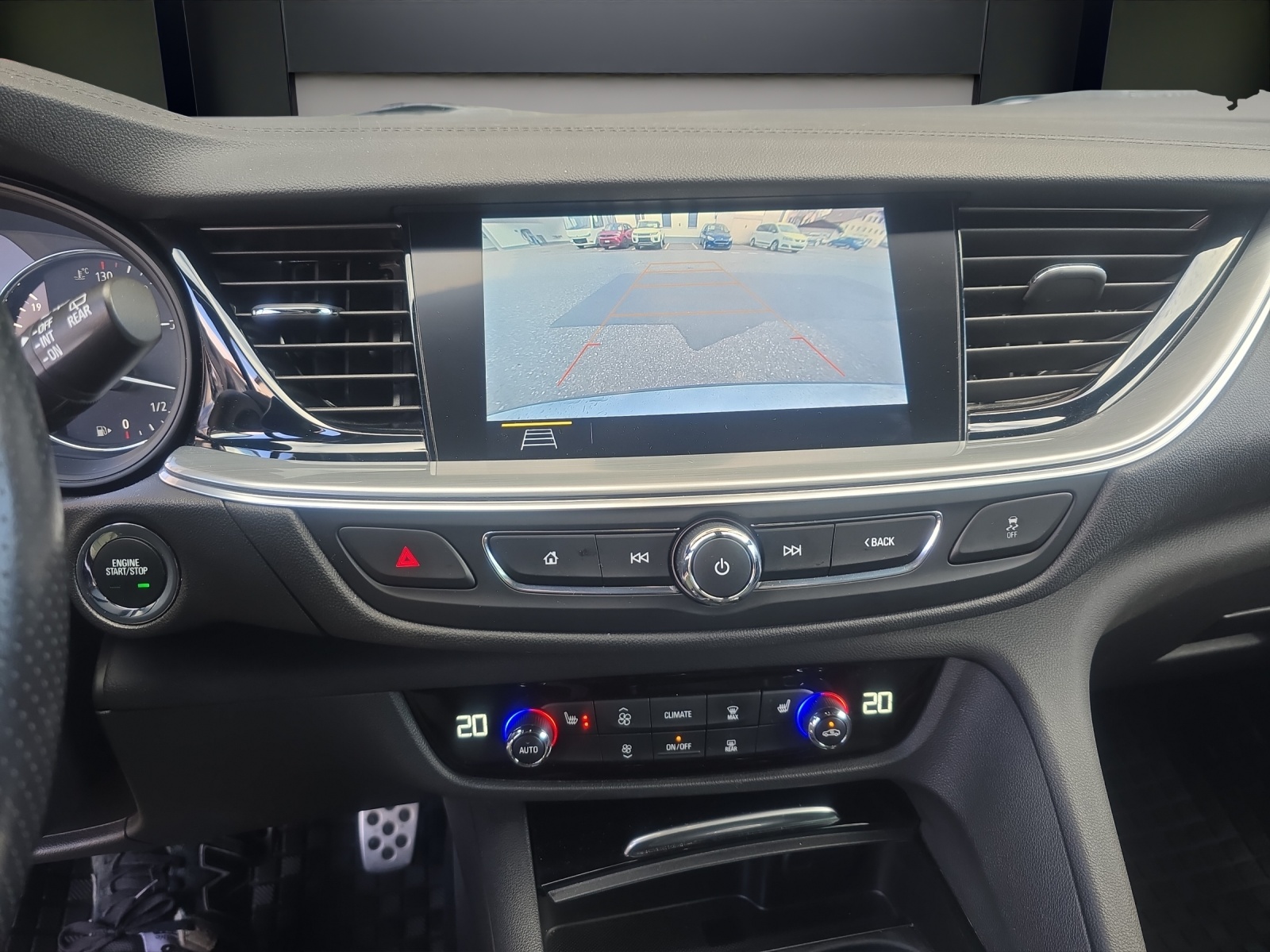 OPEL Insignia 2.0 T Sports Tourer GSi Automatic-image-9