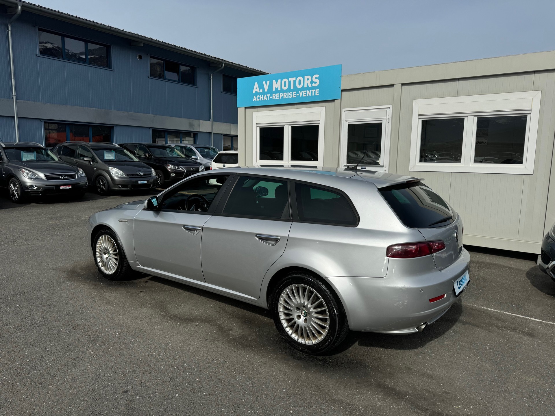 ALFA ROMEO 159 Sportwagon 2.4 JTD Distinctive-image-3