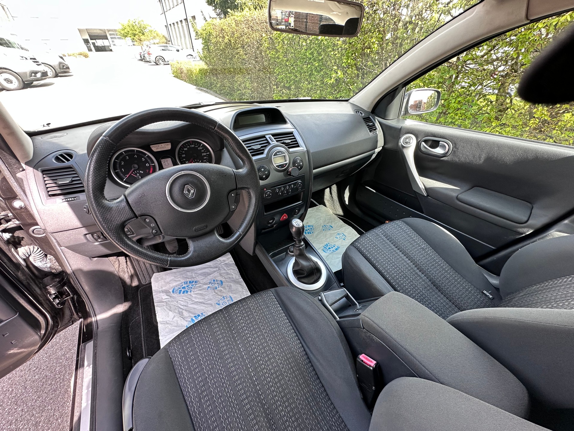 RENAULT Mégane Break 2.0 16V Dynamique-image-9