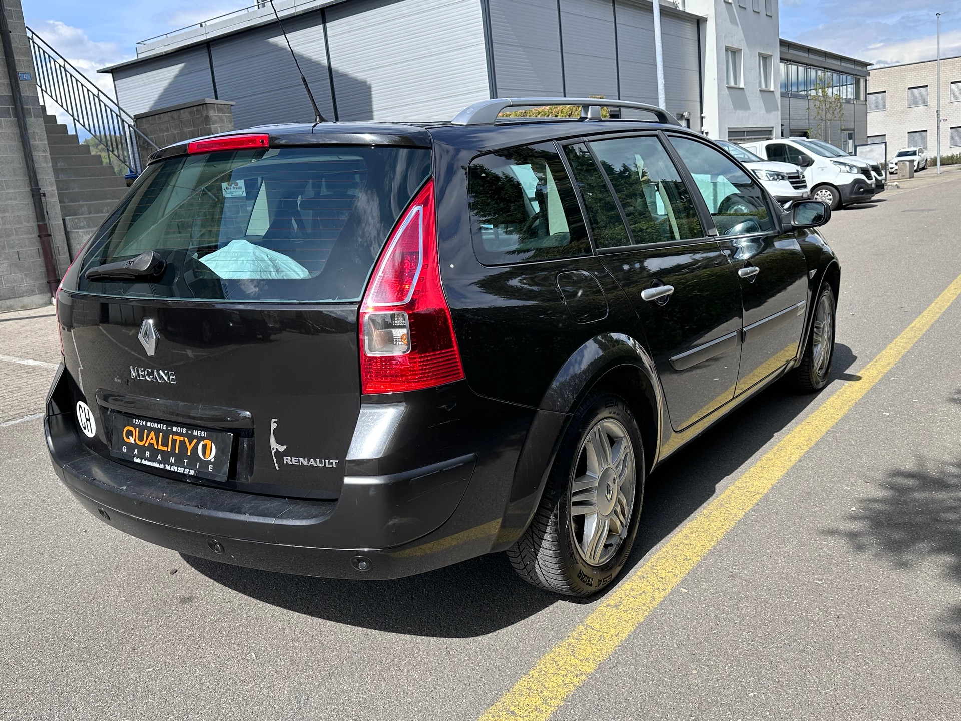 RENAULT Mégane Break 2.0 16V Dynamique-image-3