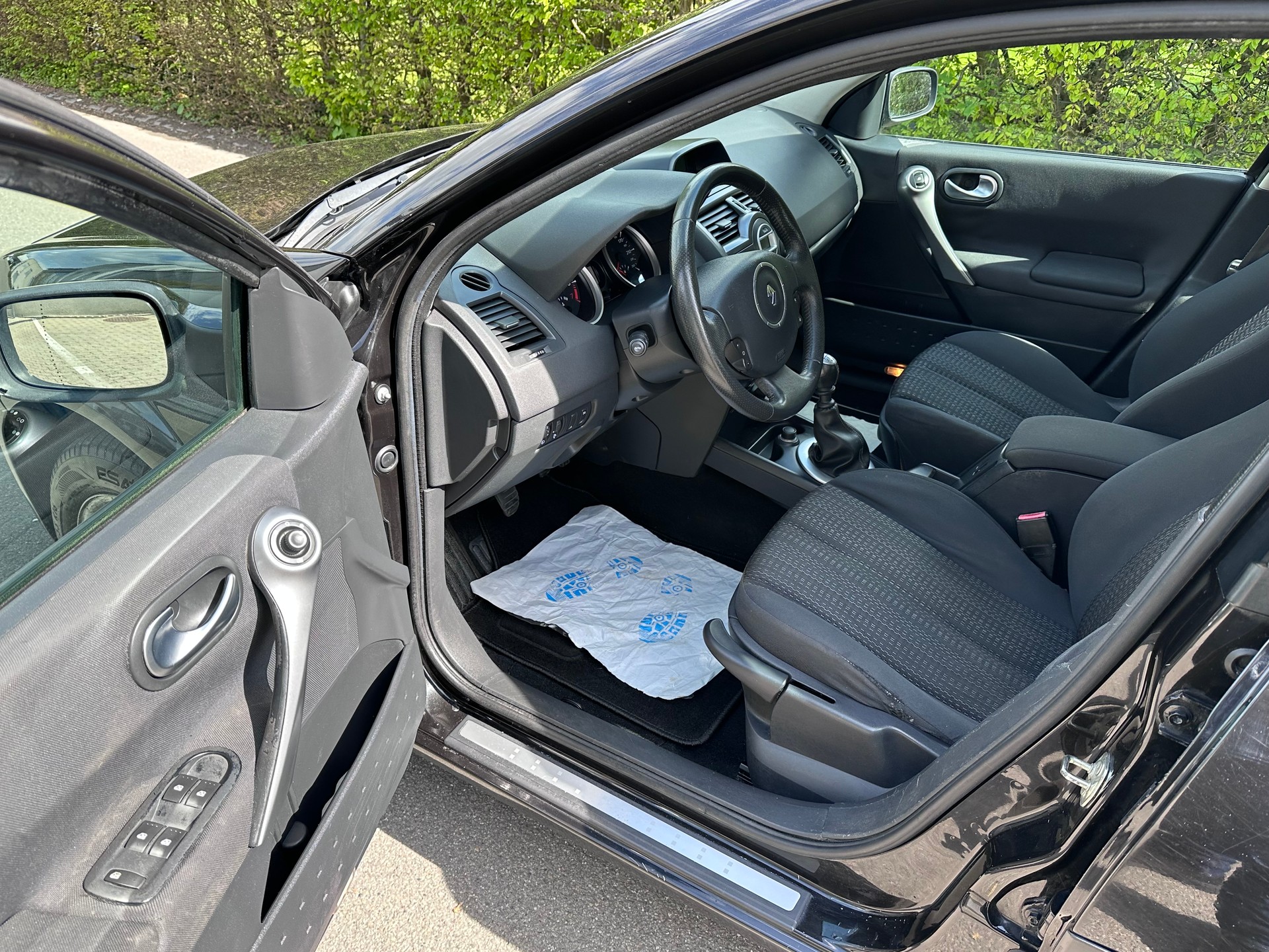 RENAULT Mégane Break 2.0 16V Dynamique-image-11