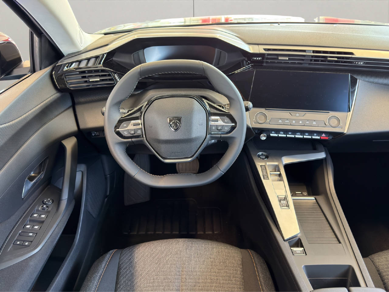 PEUGEOT 308 SW 1.2 Hybrid Style-image-4
