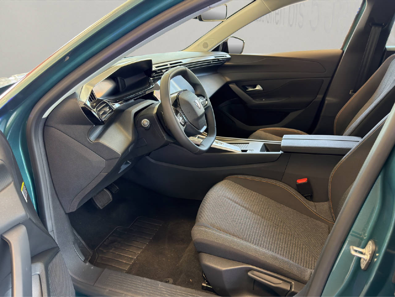 PEUGEOT 308 SW 1.2 Hybrid Style-showroom-element-3