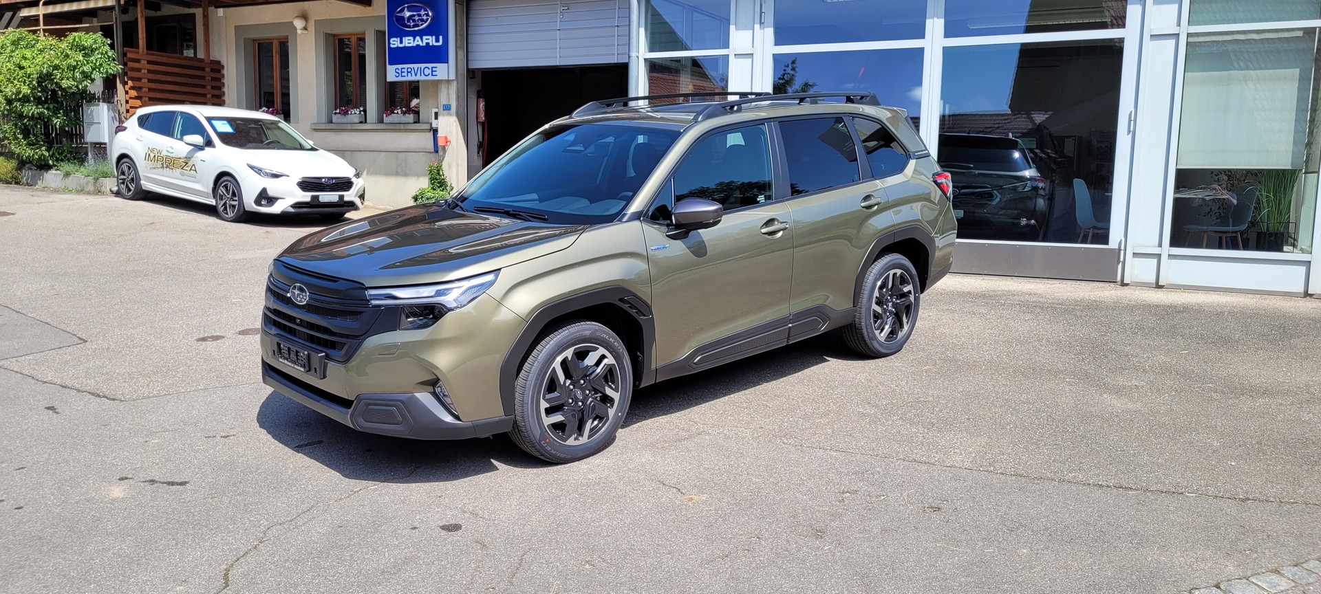 SUBARU Forester 2.0i e-Boxer Swiss Plus Lineartronic-showroom-element-1