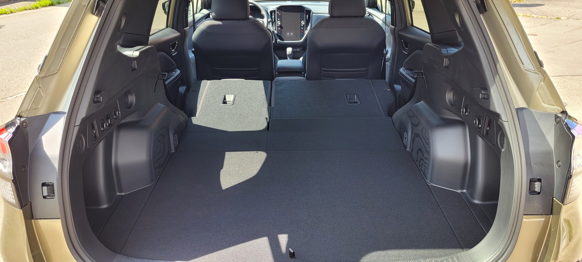 SUBARU Forester 2.0i e-Boxer Swiss Plus Lineartronic-image-14