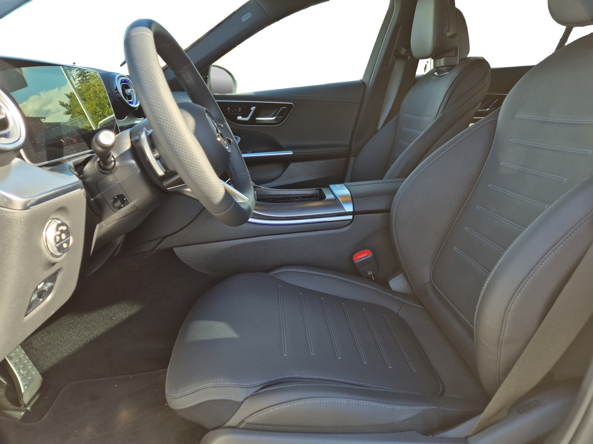 MERCEDES-BENZ C 220 d 4 Matic AMG-Line-image-9