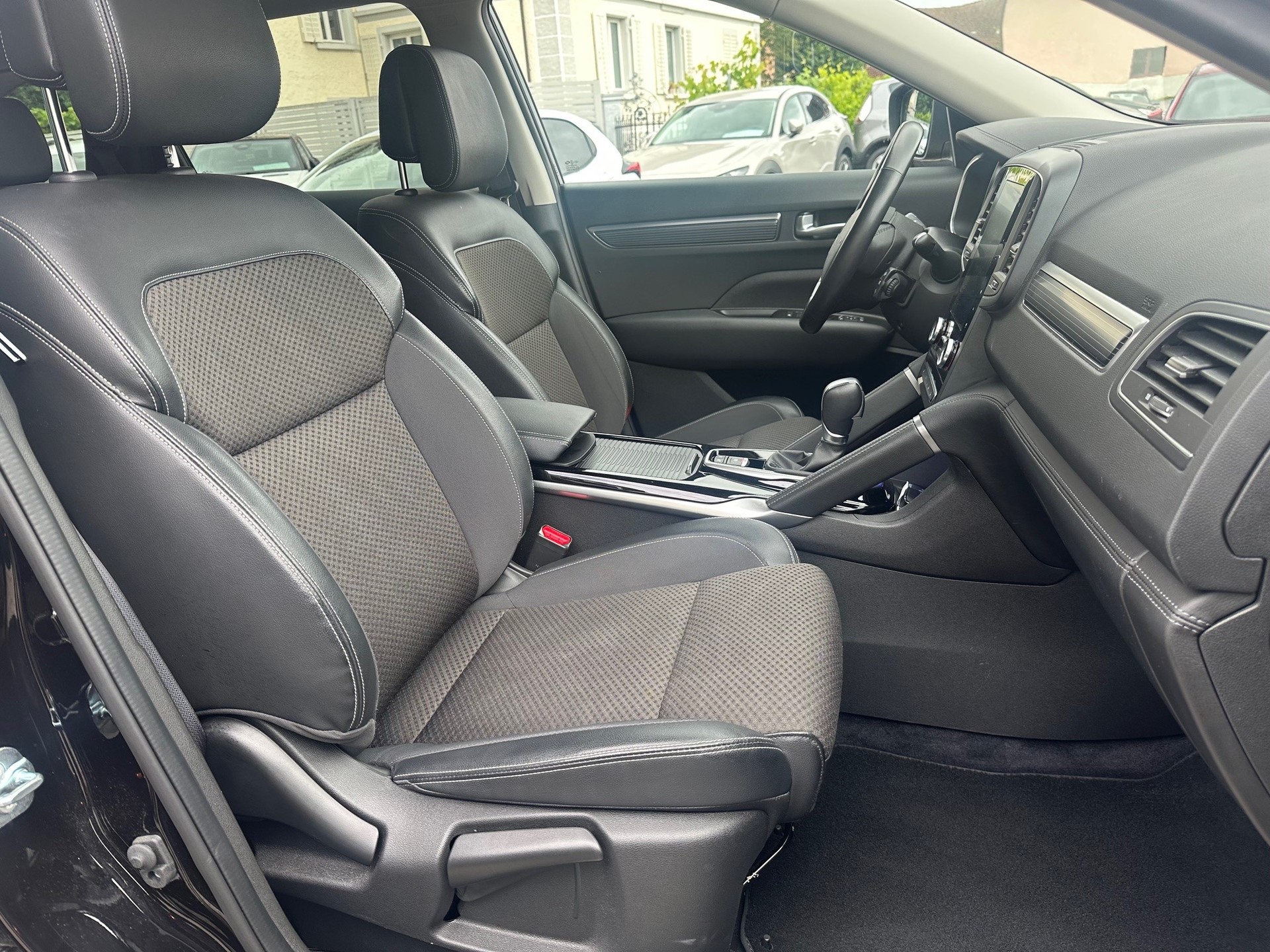 RENAULT Koleos 2.0 dCi Techno 4WD Xtronic CVT-image-7