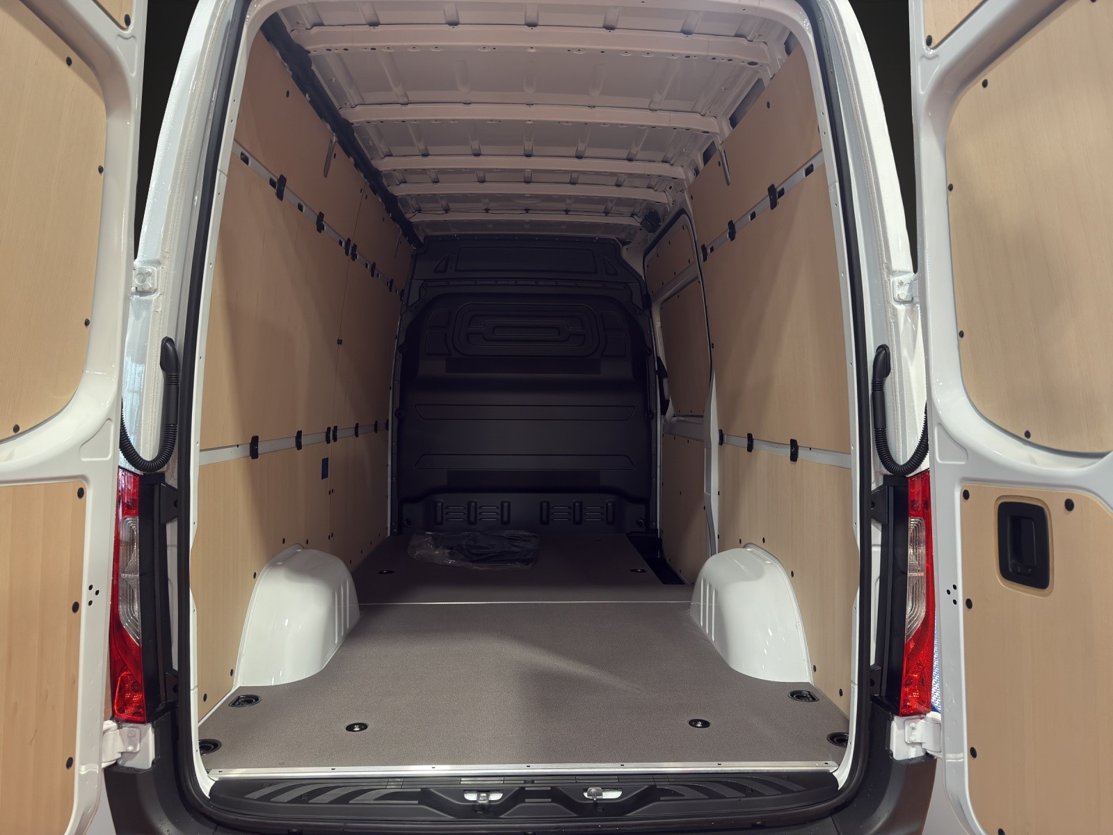 MERCEDES-BENZ Sprinter 315 CDI Standard 9G-TRONIC-image-6