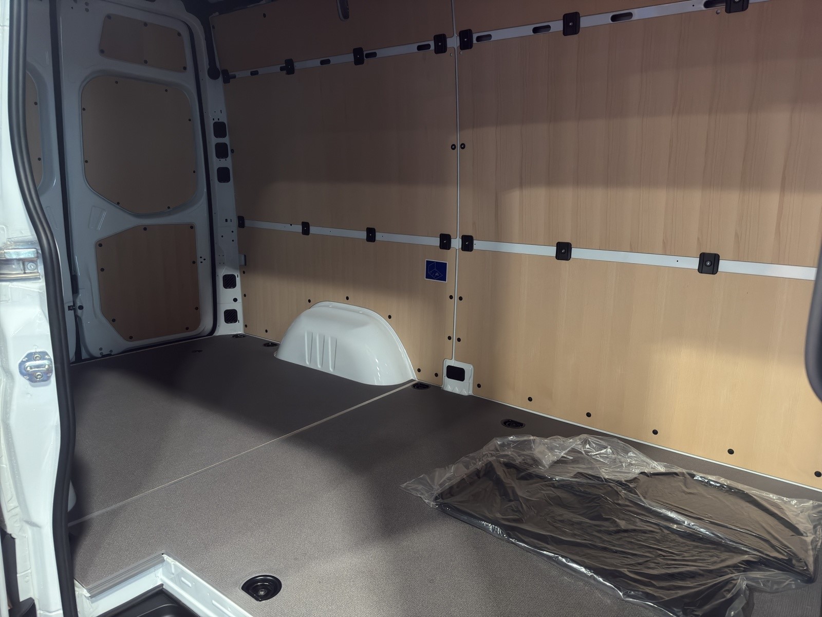 MERCEDES-BENZ Sprinter 315 CDI Standard 9G-TRONIC-image-7