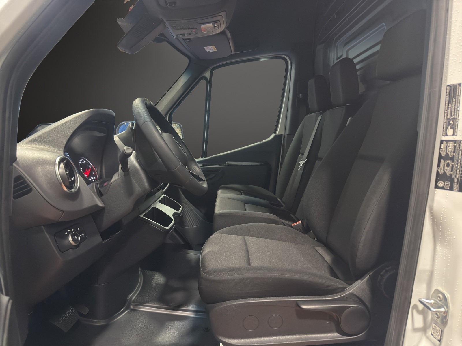 MERCEDES-BENZ Sprinter 315 CDI Standard 9G-TRONIC-image-9