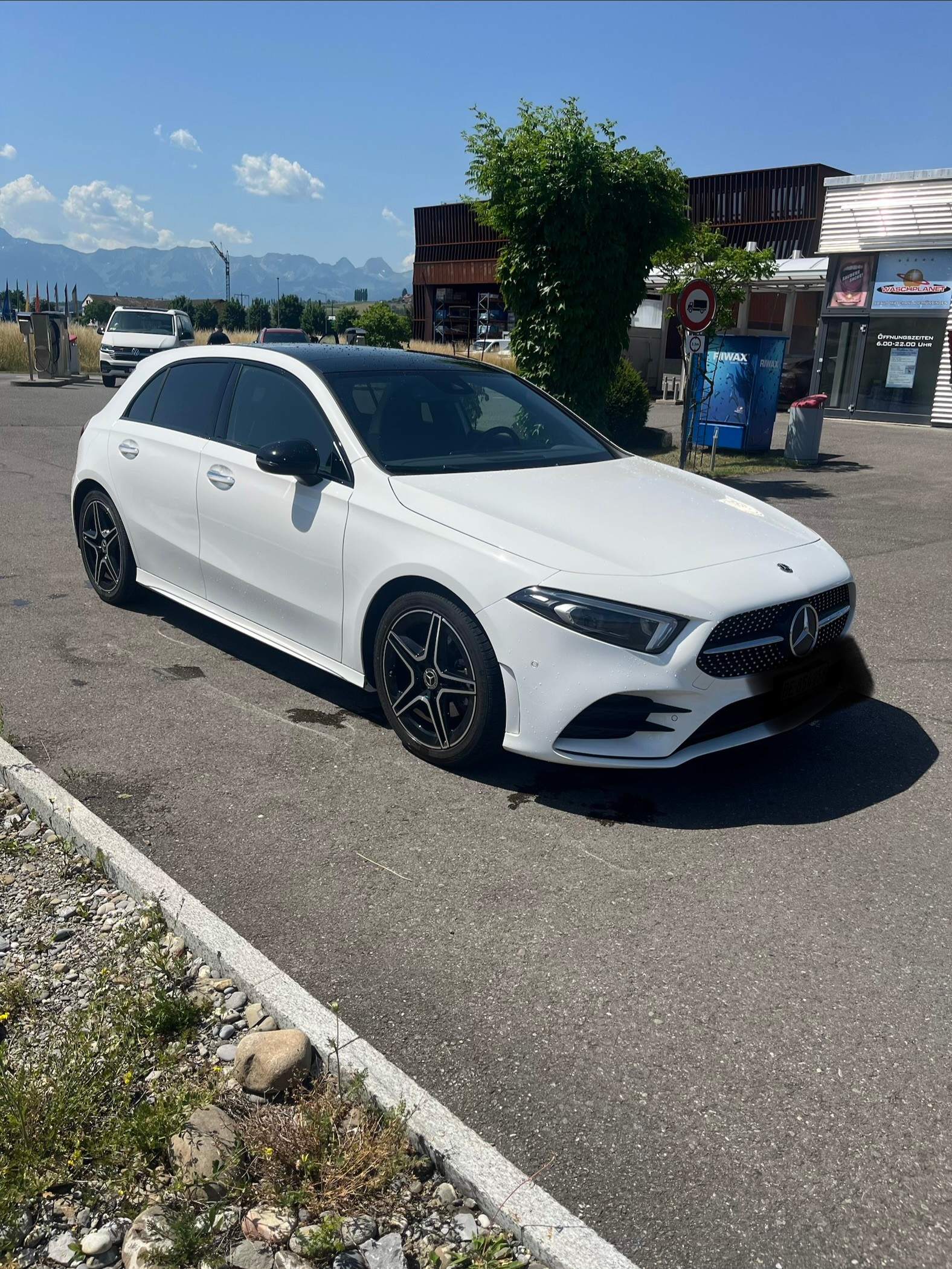 MERCEDES-BENZ A 200 AMG Line-image-0