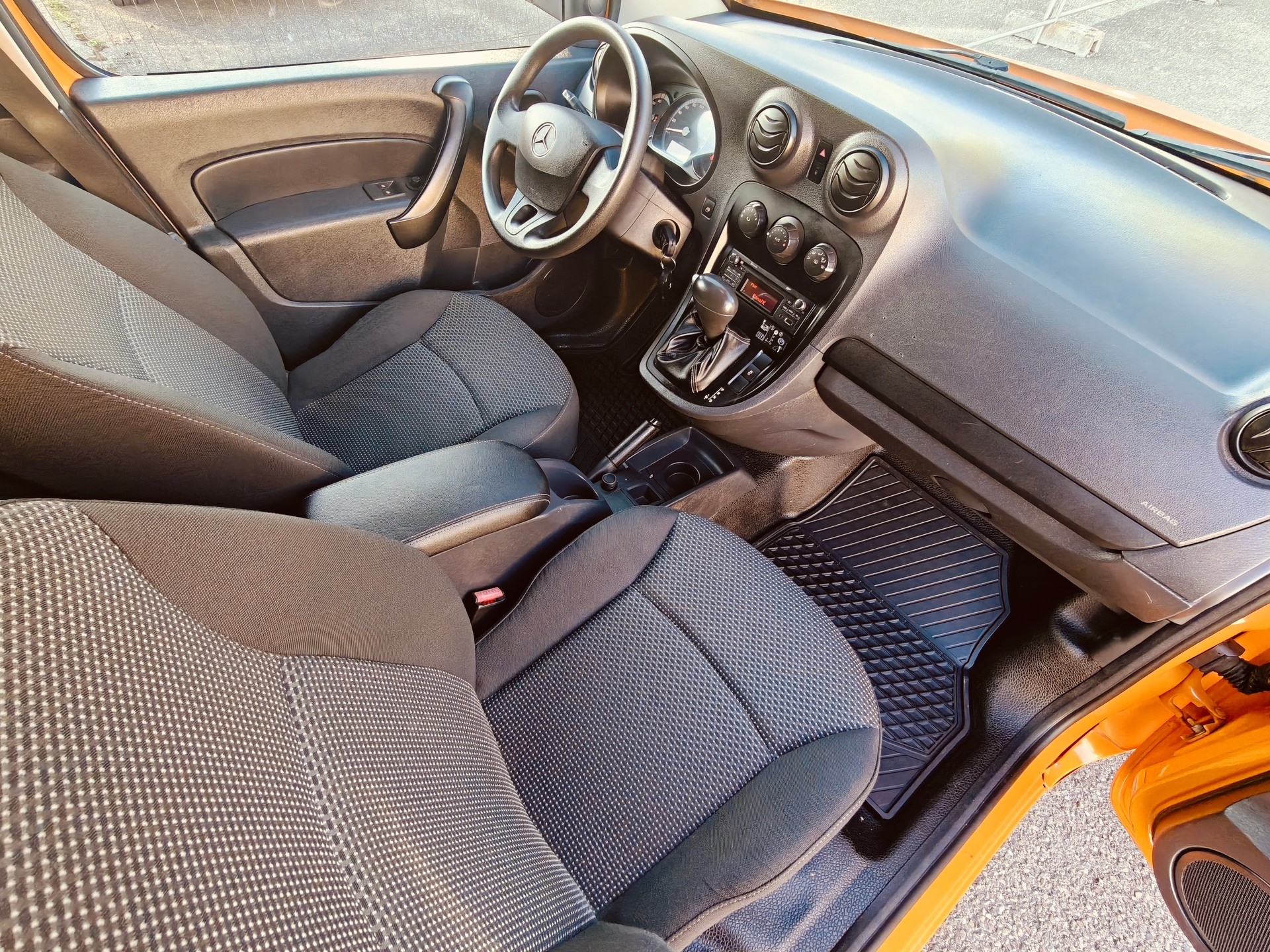 MERCEDES-BENZ Citan Benzin Automat 114PS - Klima - Tempomat - Rückfahrkamera - Schiebetür links / rechts-image-12