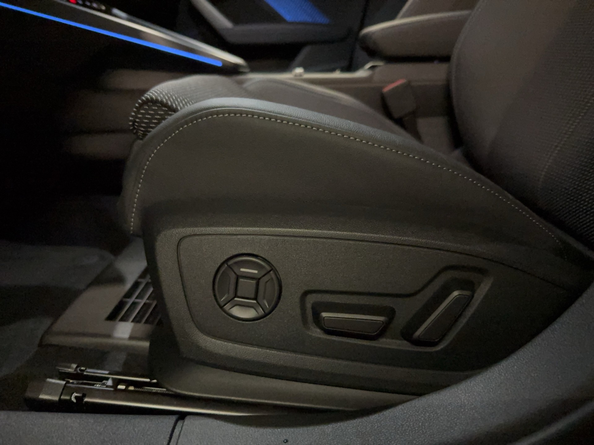 AUDI A3 allstreet 35 TFSI Attraction S-tronic-image-20