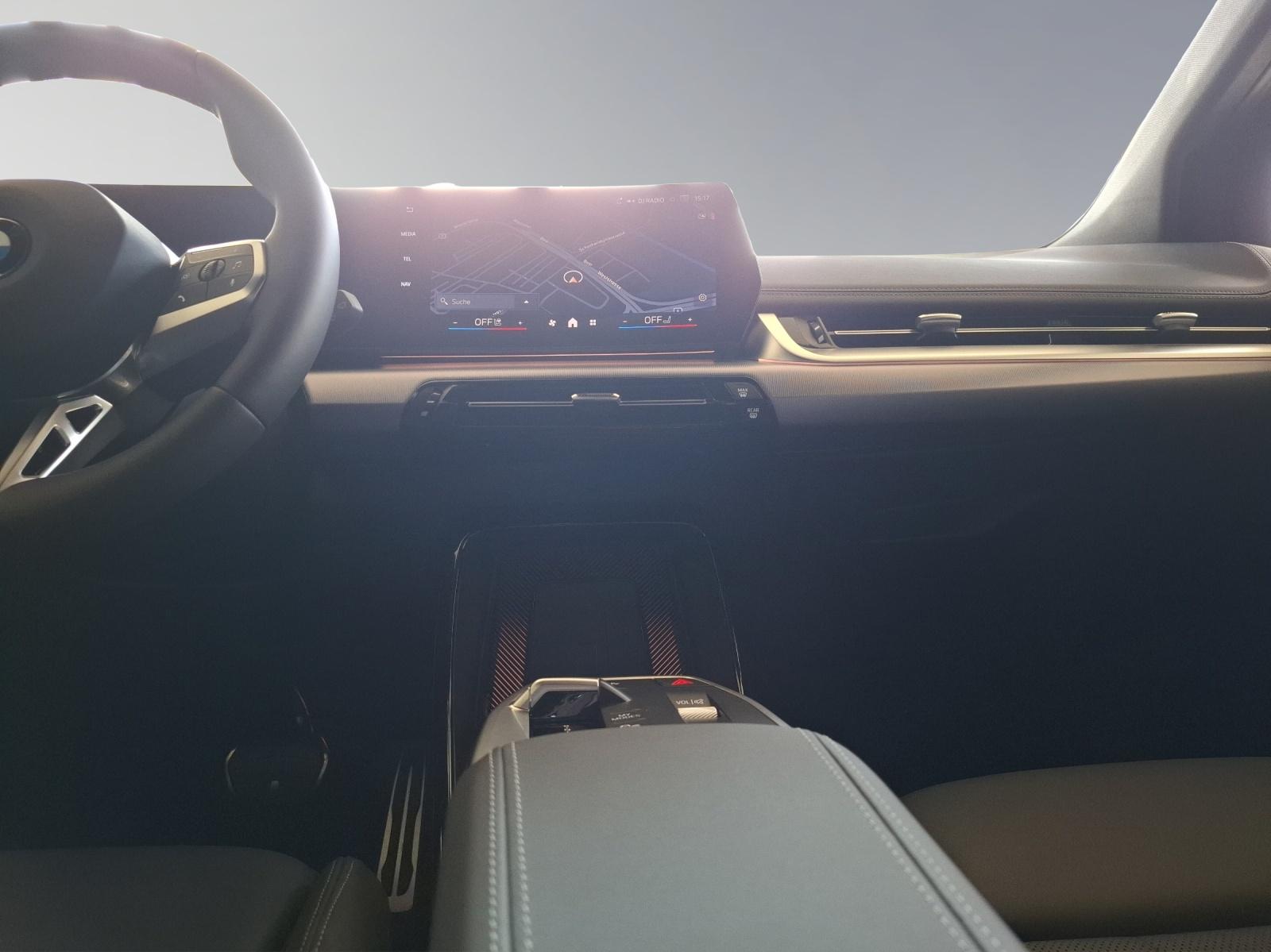 BMW 223i xDrive SDKG Active Tourer-image-10