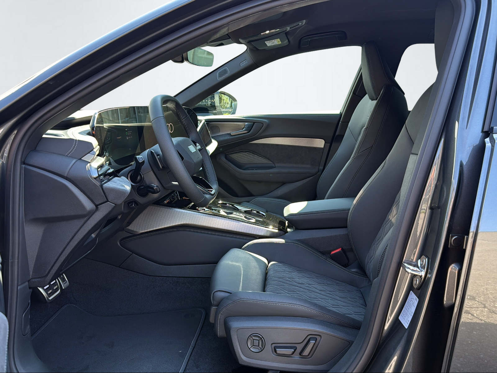 AUDI A5 Avant 2.0 e-hybrid 220 quattro S-Tronic-image-7