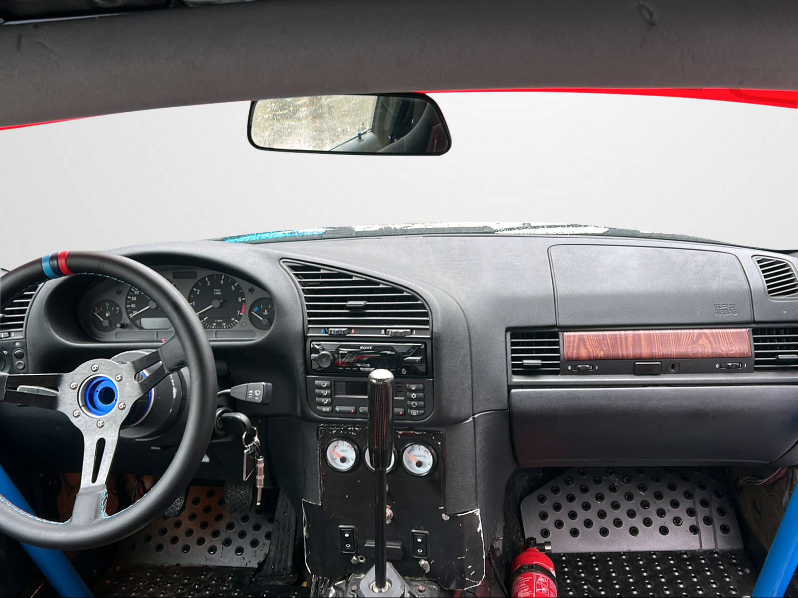BMW 328i Coupé-image-11