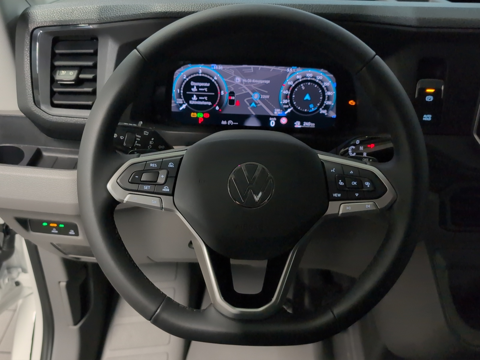 VW Crafter 35 2.0 BiTDI L3 4Motion A-image-11