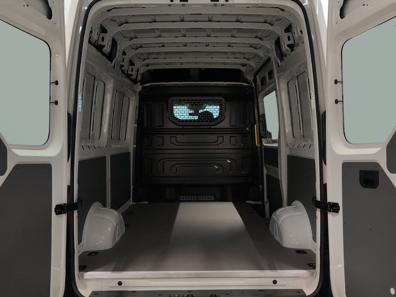 VW Crafter 35 2.0 BiTDI L3 4Motion A-image-14