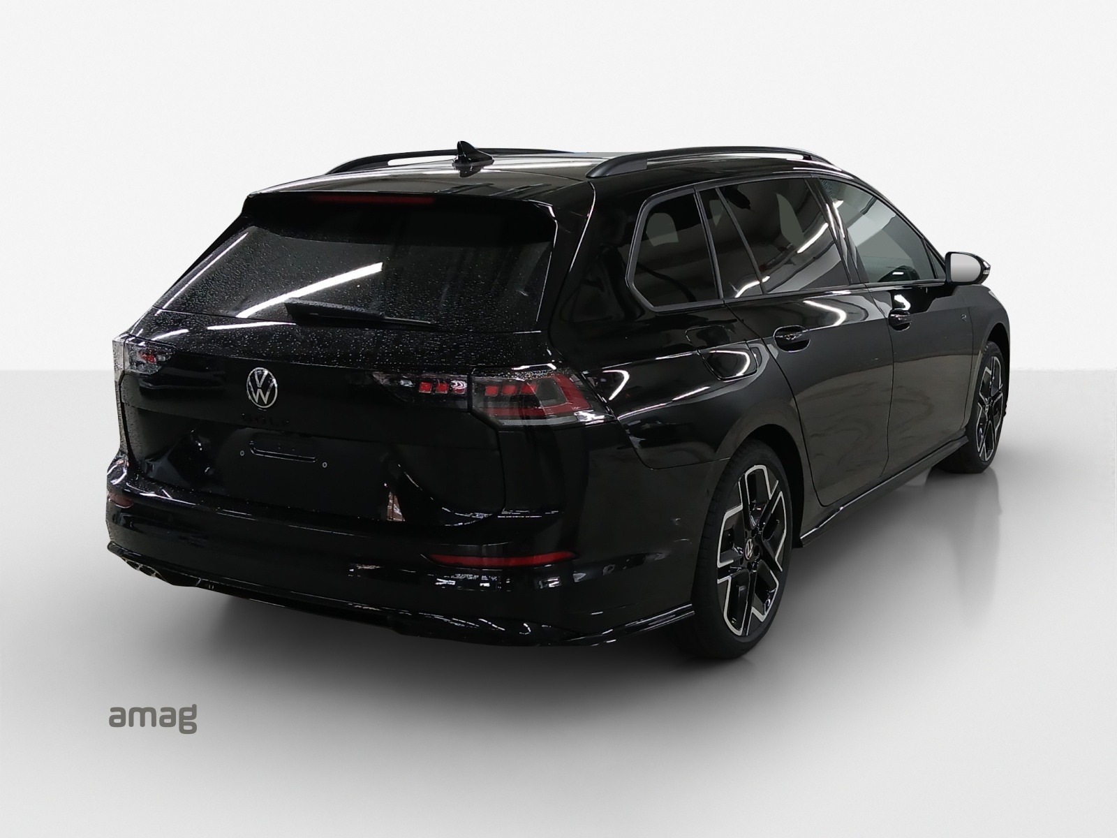 VW Golf Variant 1.5 eTSI mHEV R-Line-image-4
