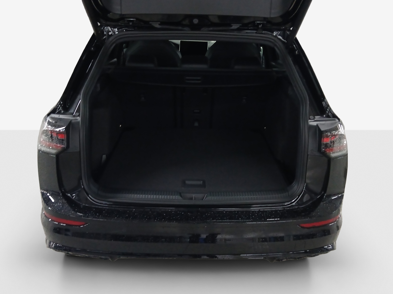 VW Golf Variant 1.5 eTSI mHEV R-Line-image-12