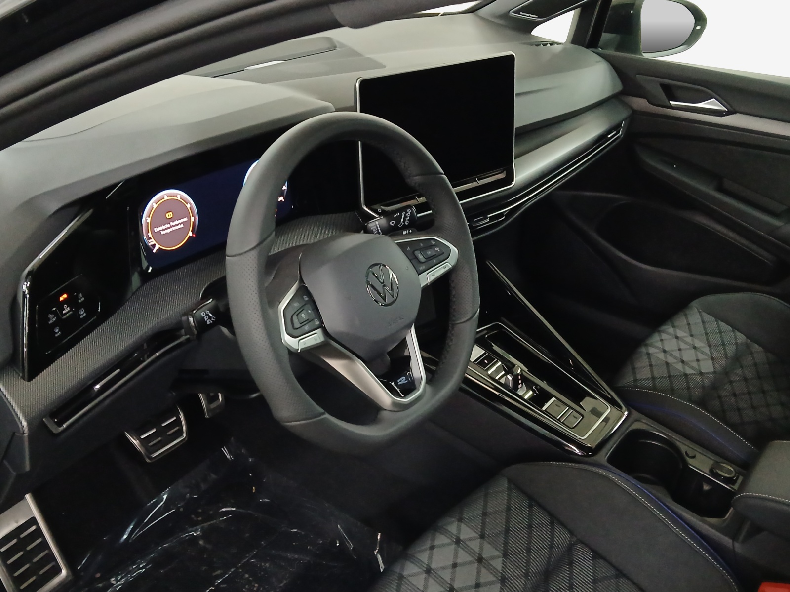 VW Golf Variant 1.5 eTSI mHEV R-Line-image-14