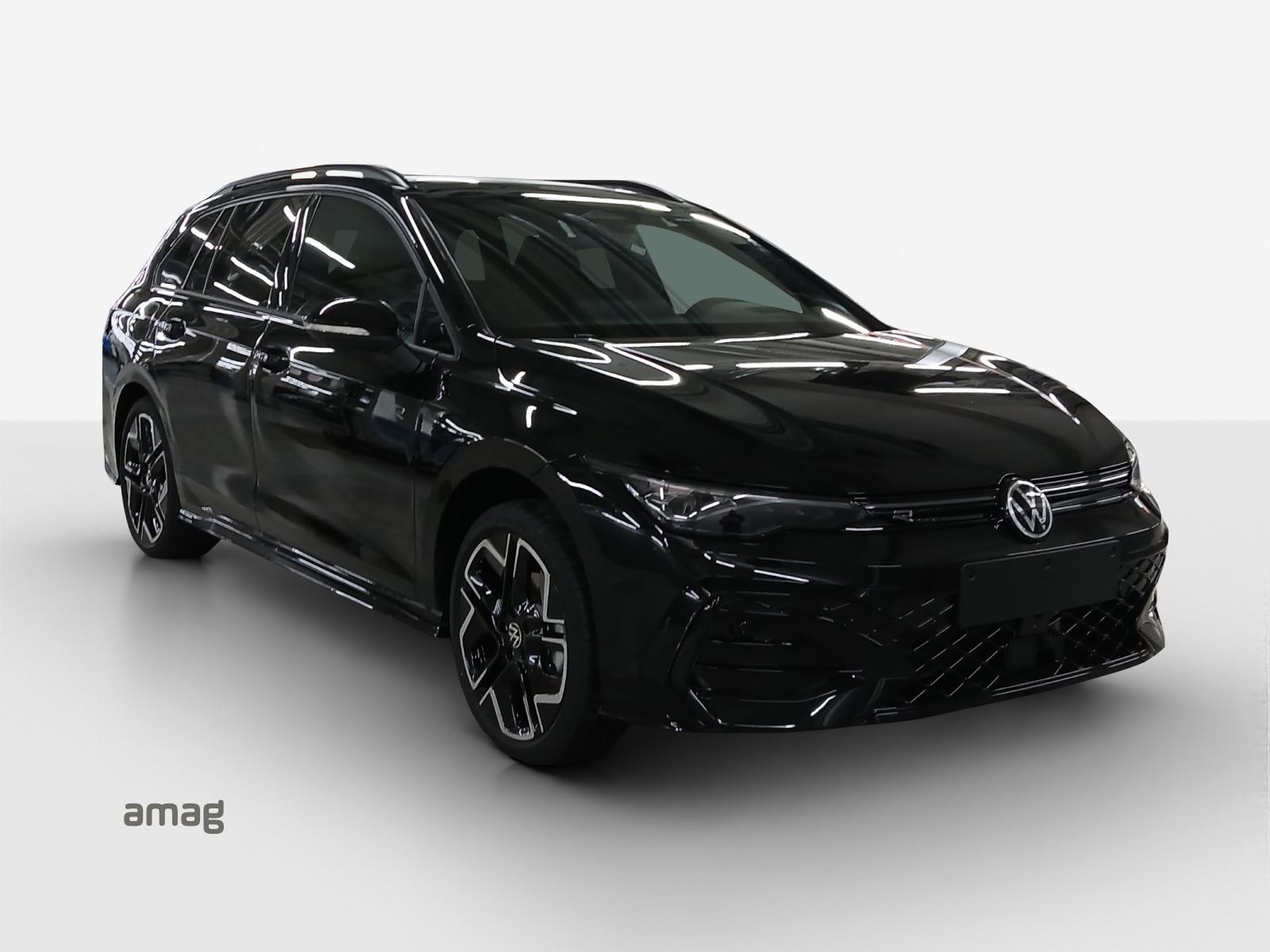 VW Golf Variant 1.5 eTSI mHEV R-Line-image-5