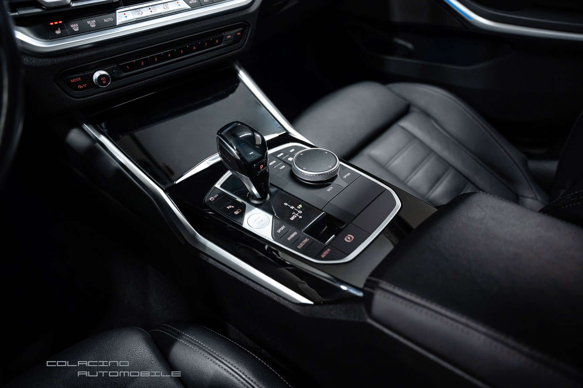 BMW 330e Steptronic Luxury Line-image-24