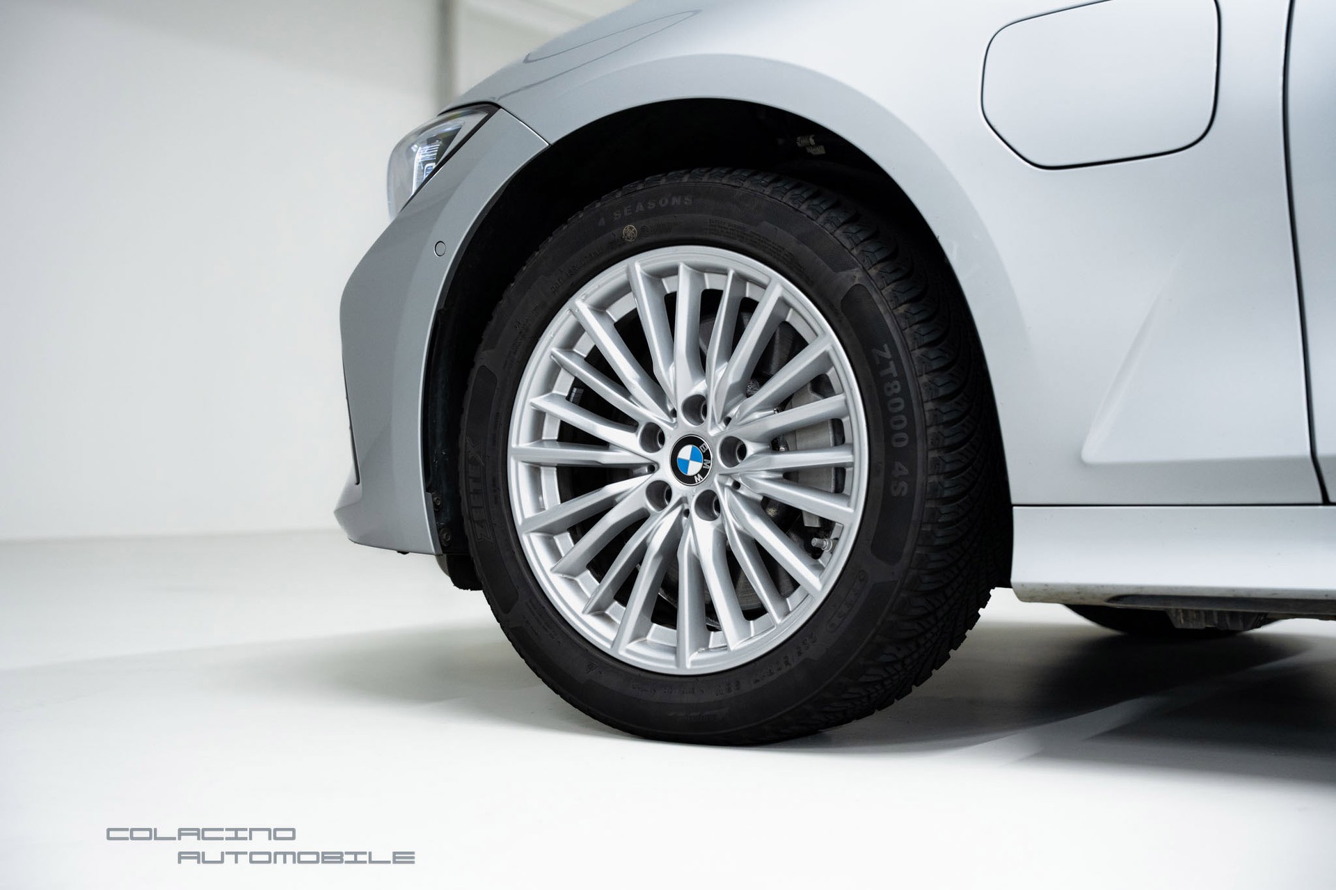 BMW 330e Steptronic Luxury Line-image-10