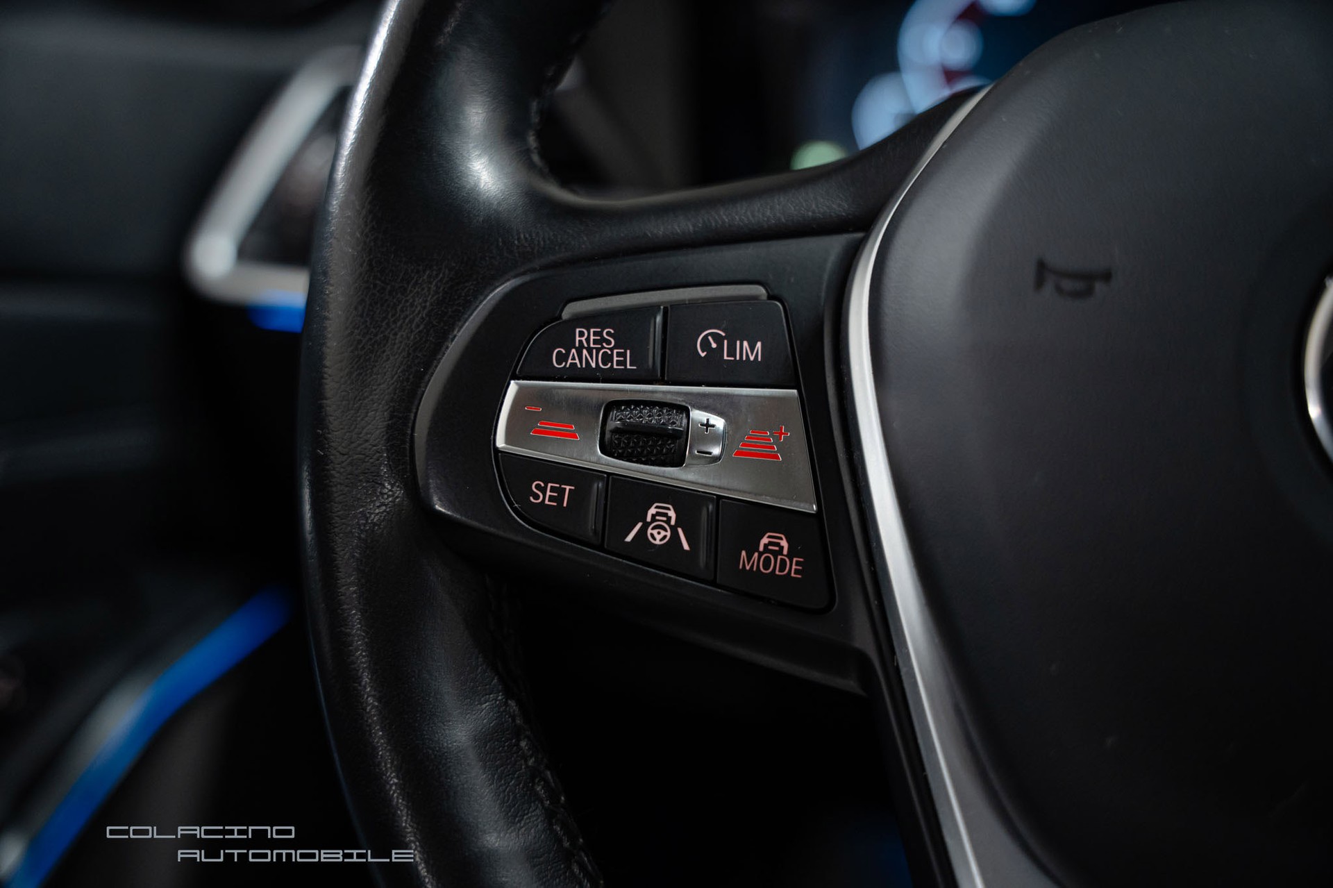 BMW 330e Steptronic Luxury Line-image-25