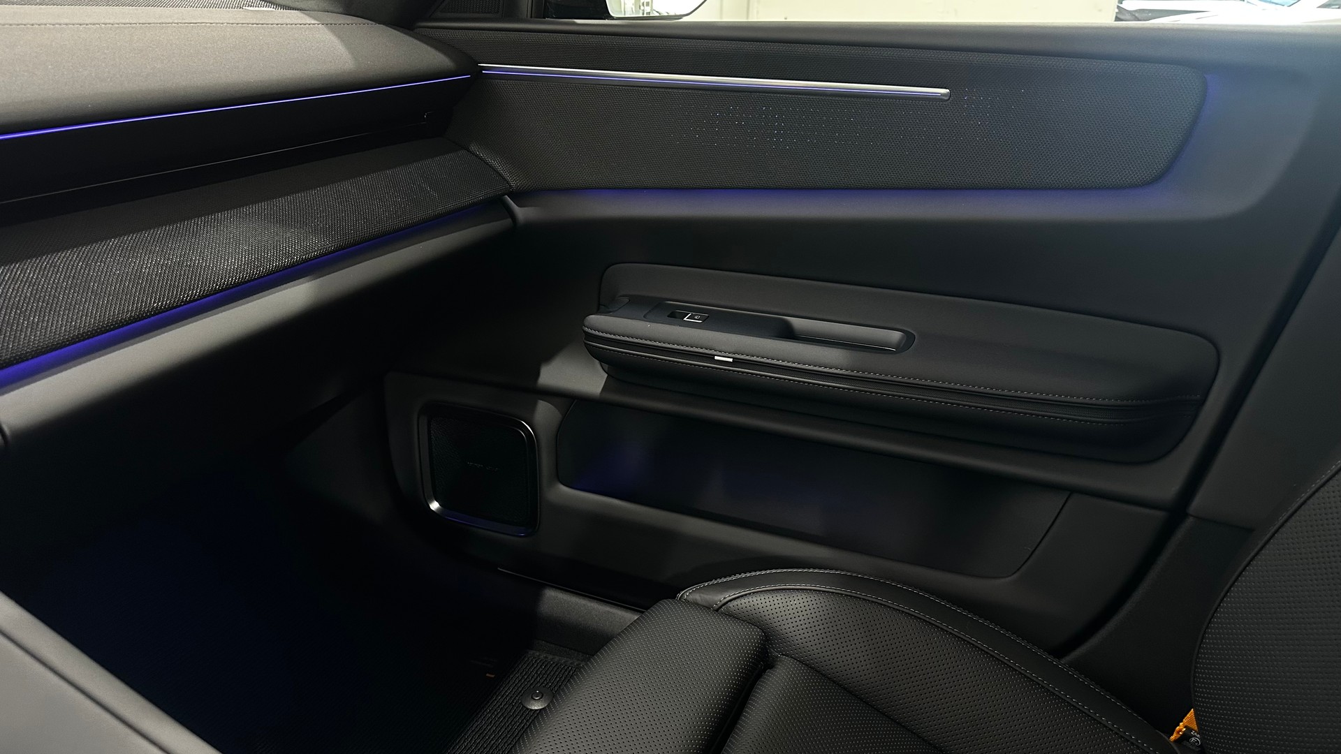 POLESTAR 4 Long Range Dual Motor Prime-image-14