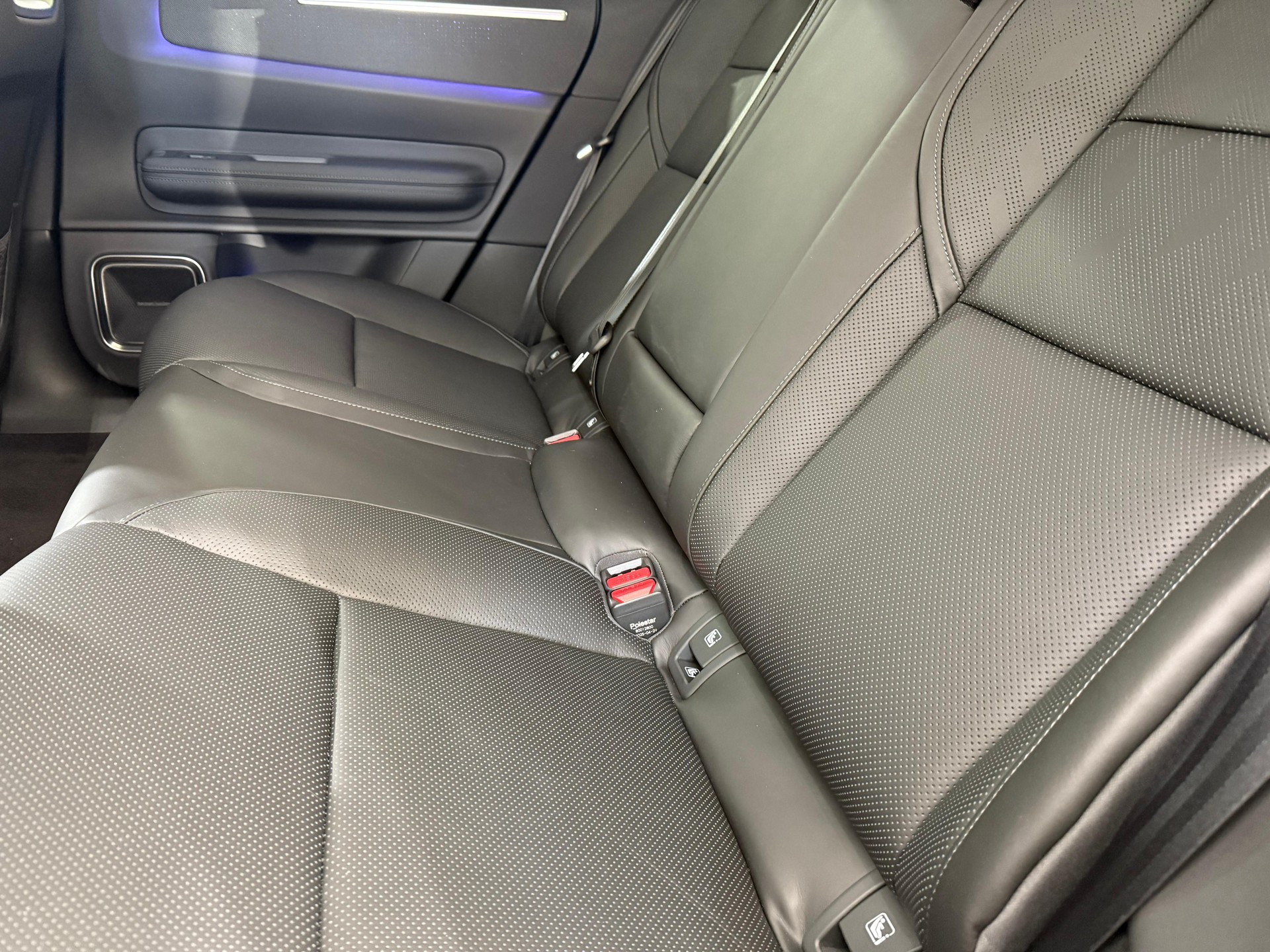 POLESTAR 4 Long Range Dual Motor Prime-image-5