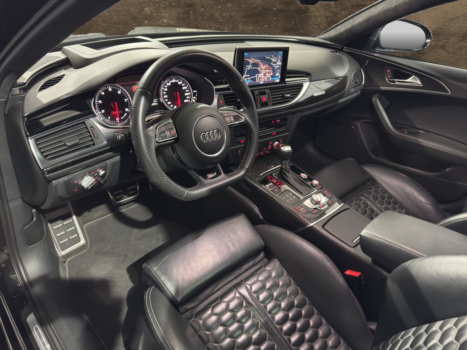 AUDI RS6 Avant 4.0 TFSI V8 quattro Tiptronic-image-7