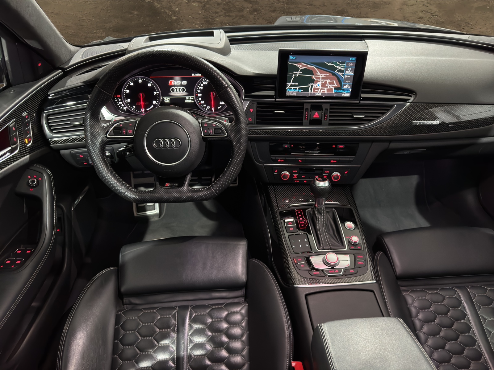 AUDI RS6 Avant 4.0 TFSI V8 quattro Tiptronic-image-3