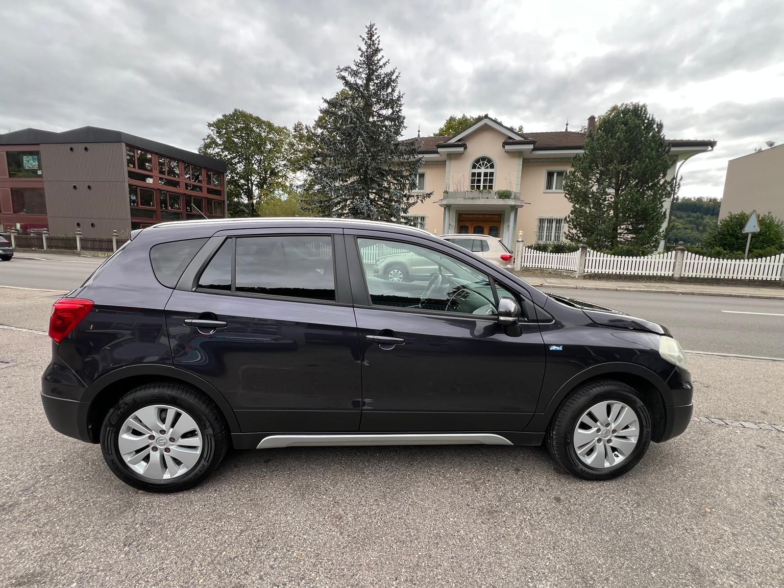 SUZUKI SX4 S-Cross 1.6 TD GL 4WD-image-5