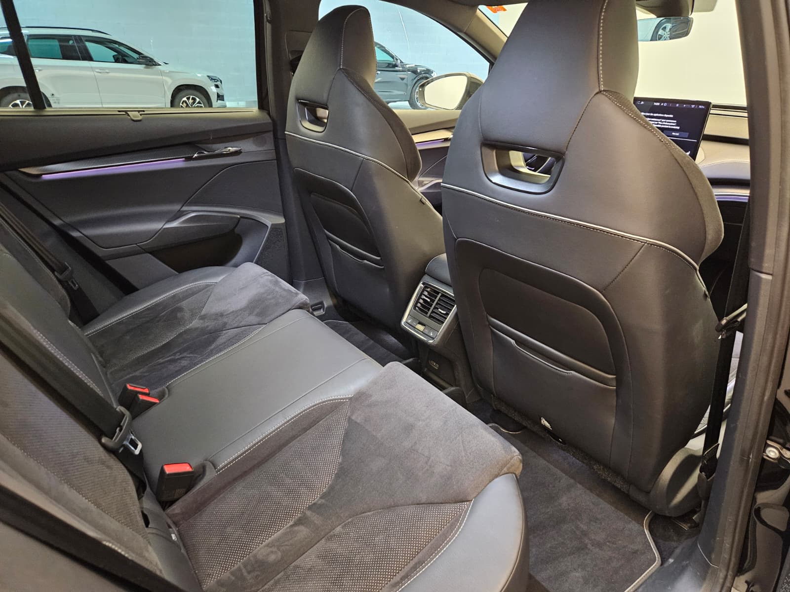 SKODA Enyaq iV 80 SportLine-image-14