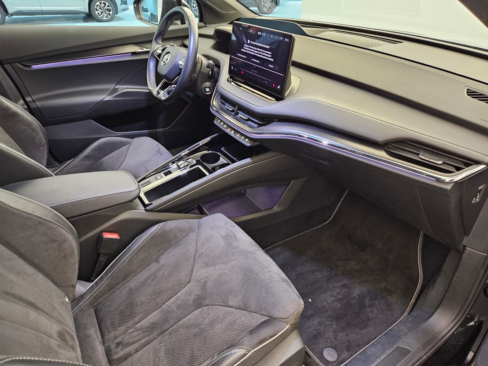 SKODA Enyaq iV 80 SportLine-image-12