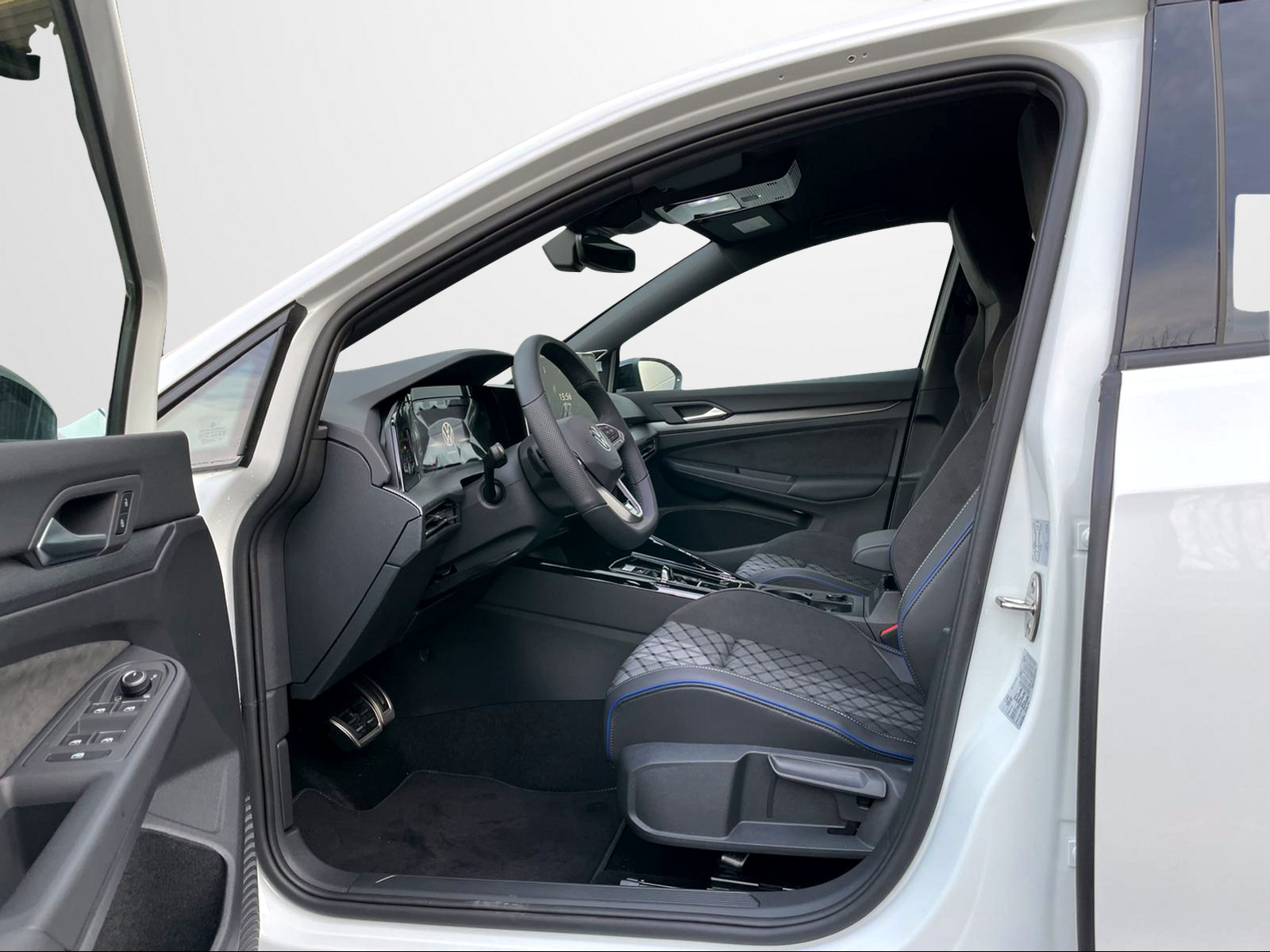 VW R-Line-image-4