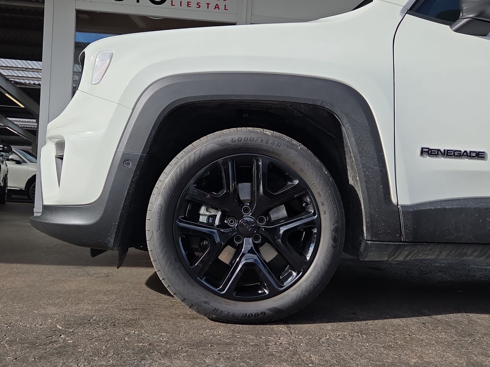JEEP Renegade 1.5 MHEV Summit-image-4