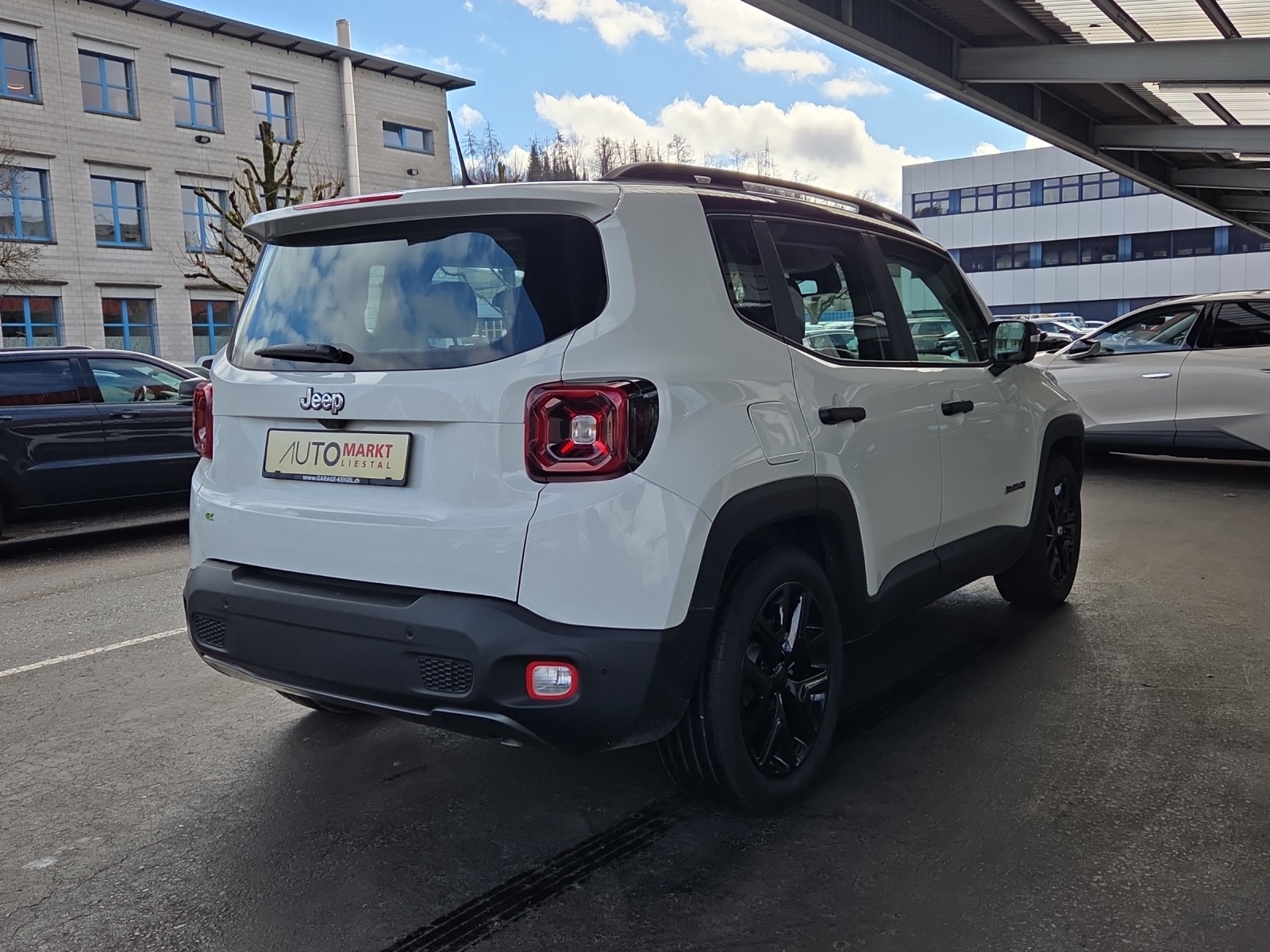 JEEP Renegade 1.5 MHEV Summit-image-11